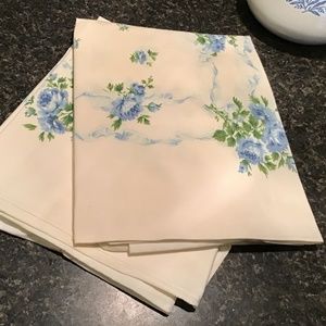 Vintage Fieldcrest Blue Floral Pillow Cases
